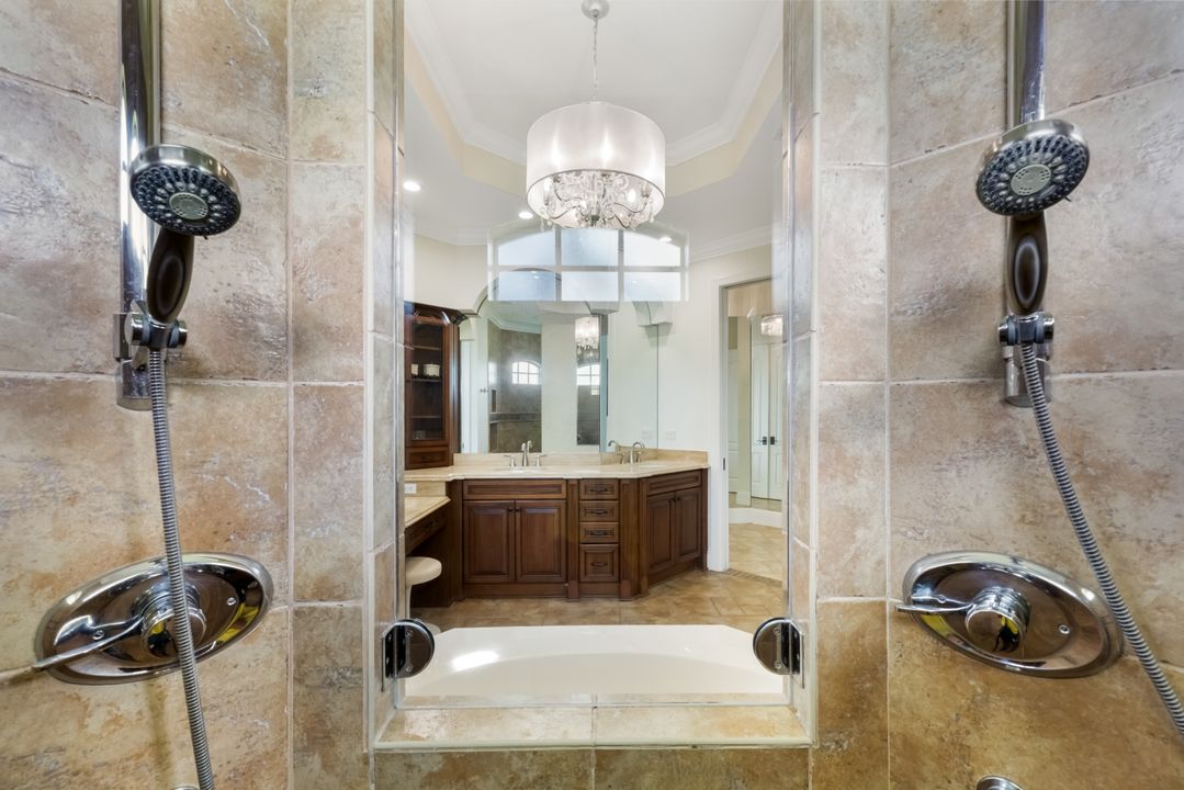 466 Clifton Ct, Marco Island, FL 34145