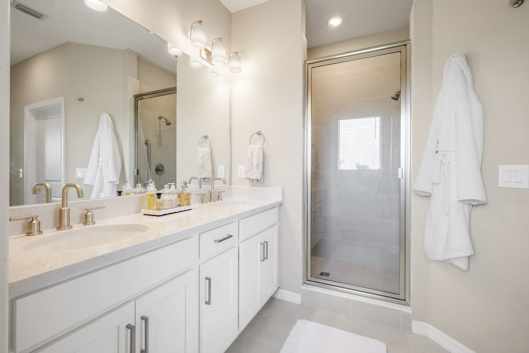 11811 Venetian Lagoon Dr #204, Fort Myers, FL 33913