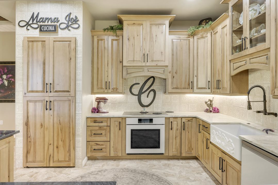 2709 NW 41st Ave, Cape Coral, FL 33993