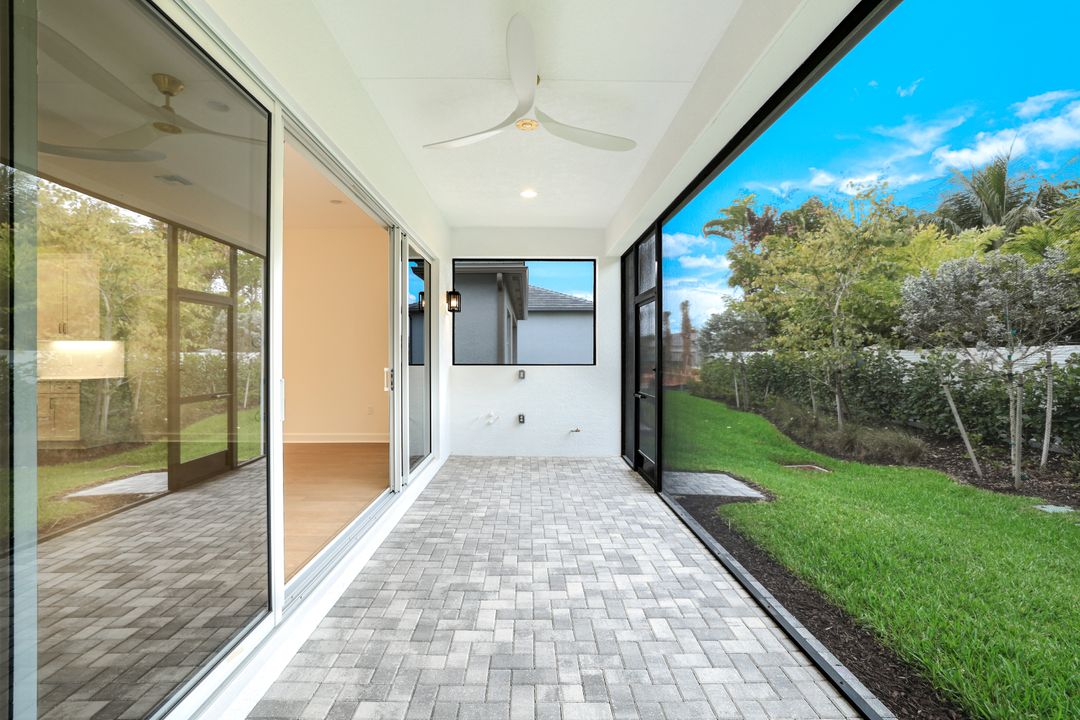 2687 Ridgecrest Pl, Naples, FL 34112