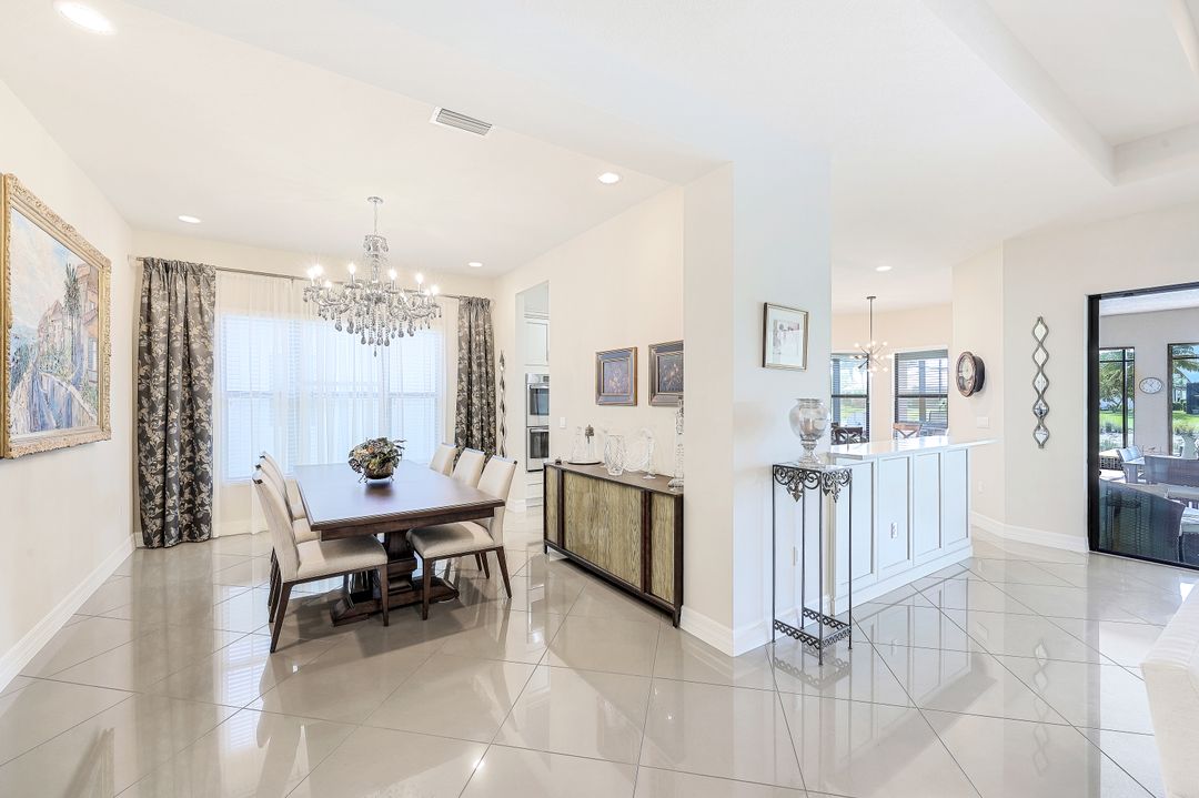 4679 Azalea Dr, Naples, FL 34119