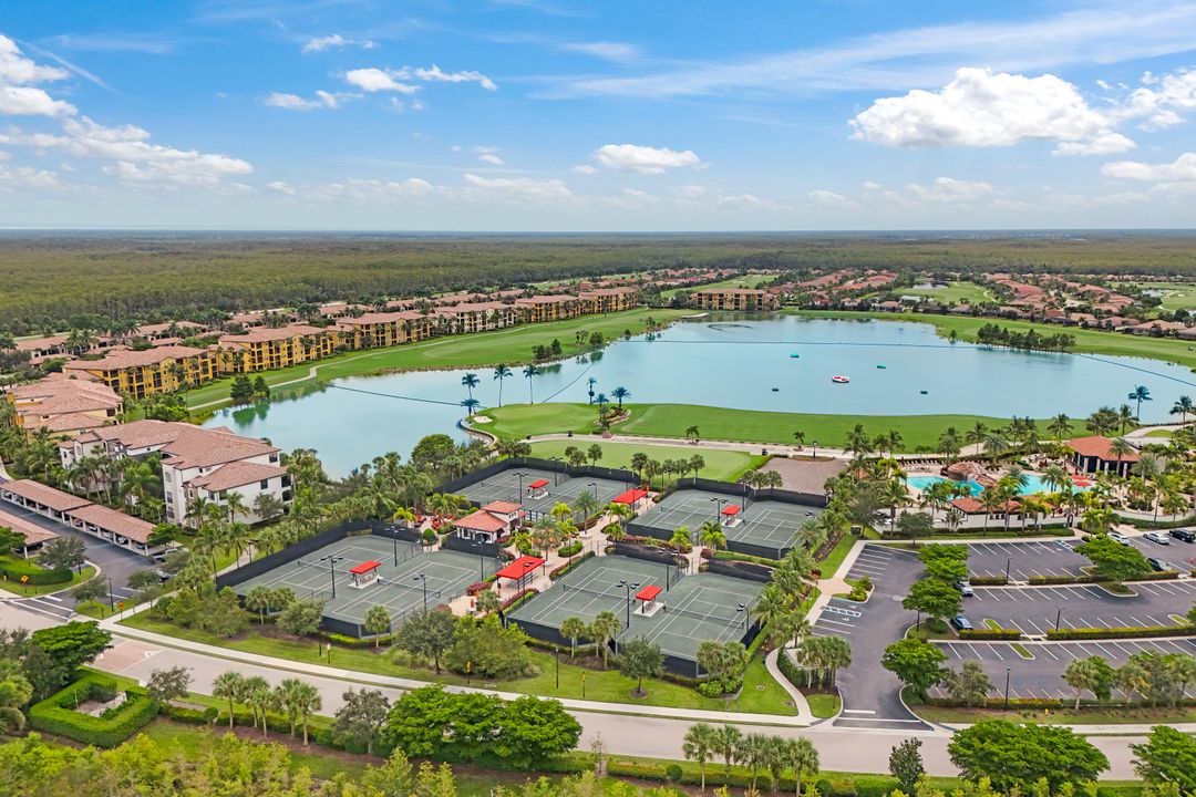 17450 Galway Run, Bonita Springs, FL 34135