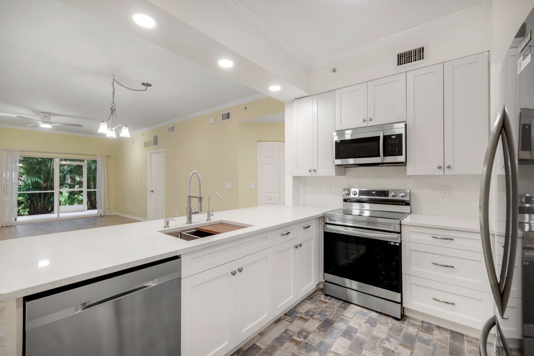 1089 Winding Pines Circle #106, Cape Coral, FL 33909