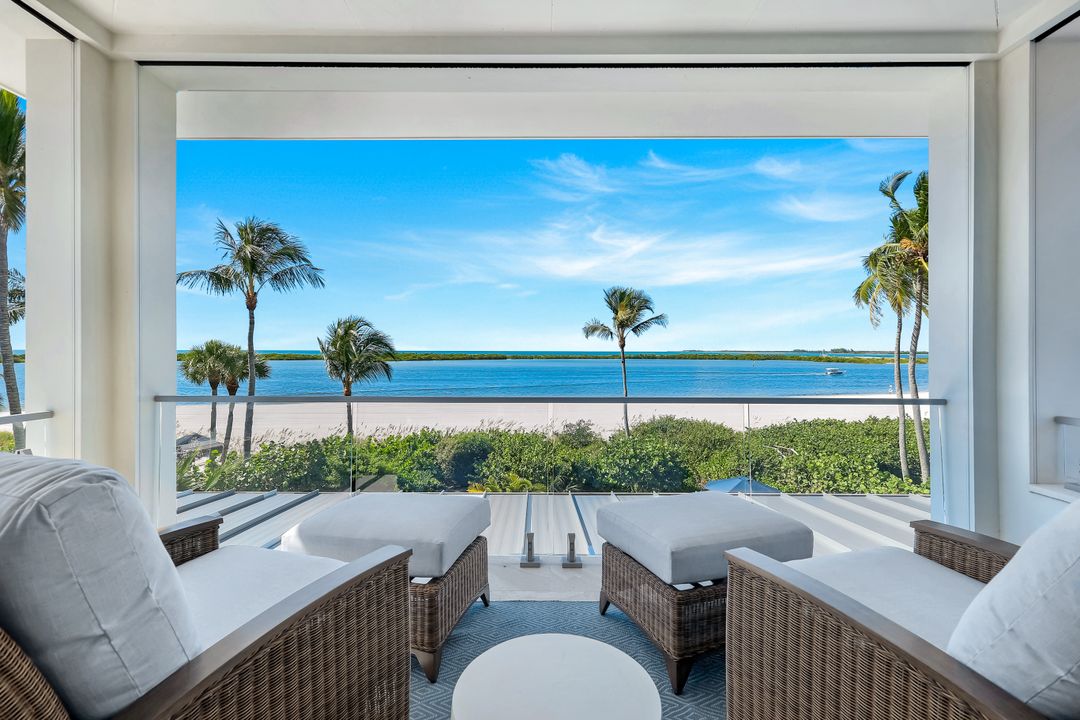 310 Seabreeze Dr, Marco Island, FL 34145