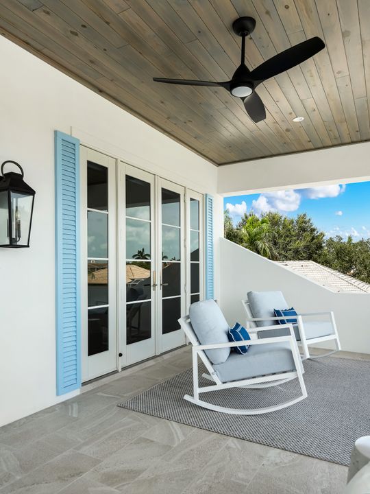 713 Plantation Ct, Marco Island, FL 34145