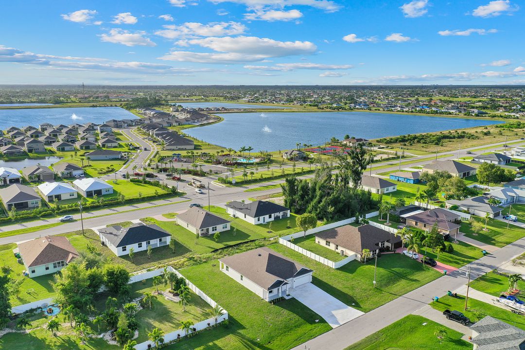 428 NW 7th Pl, Cape Coral, FL 33993