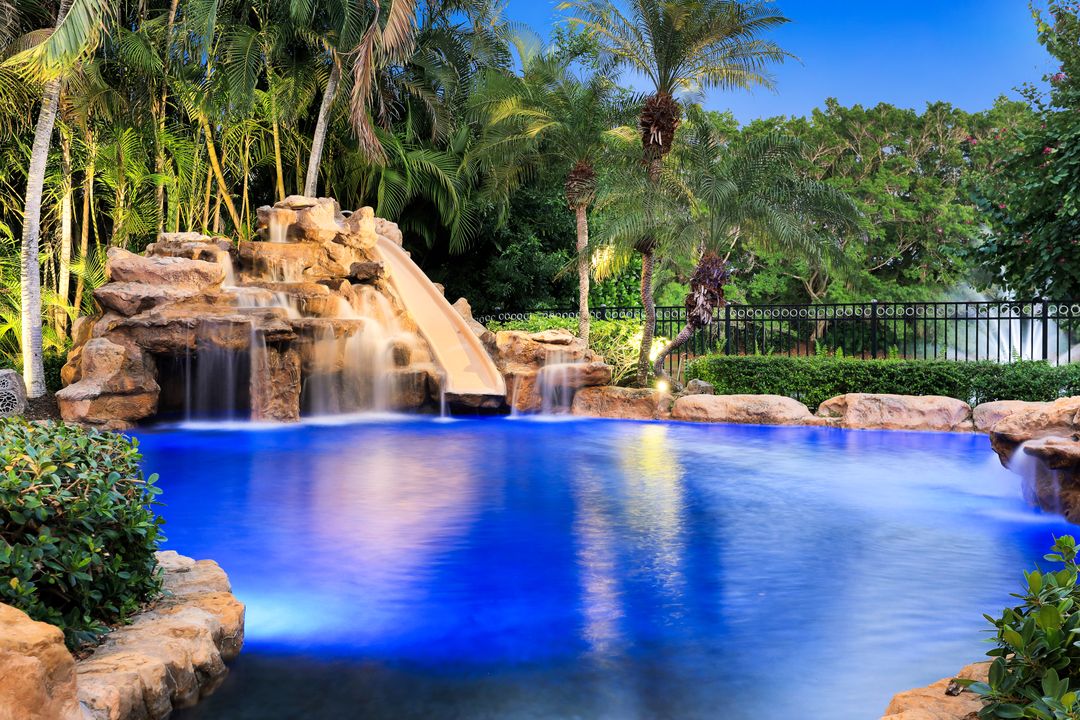 2350 Cheshire Ln, Naples, FL 34109