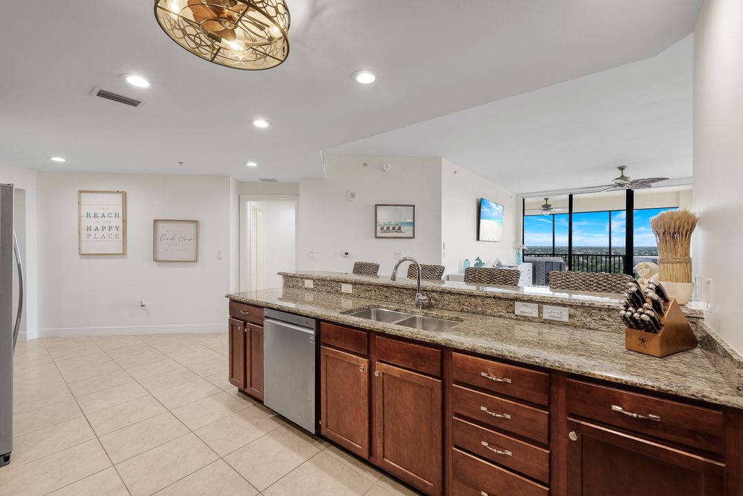 5781 Cape Harbour Dr #1304, Cape Coral, FL 33914