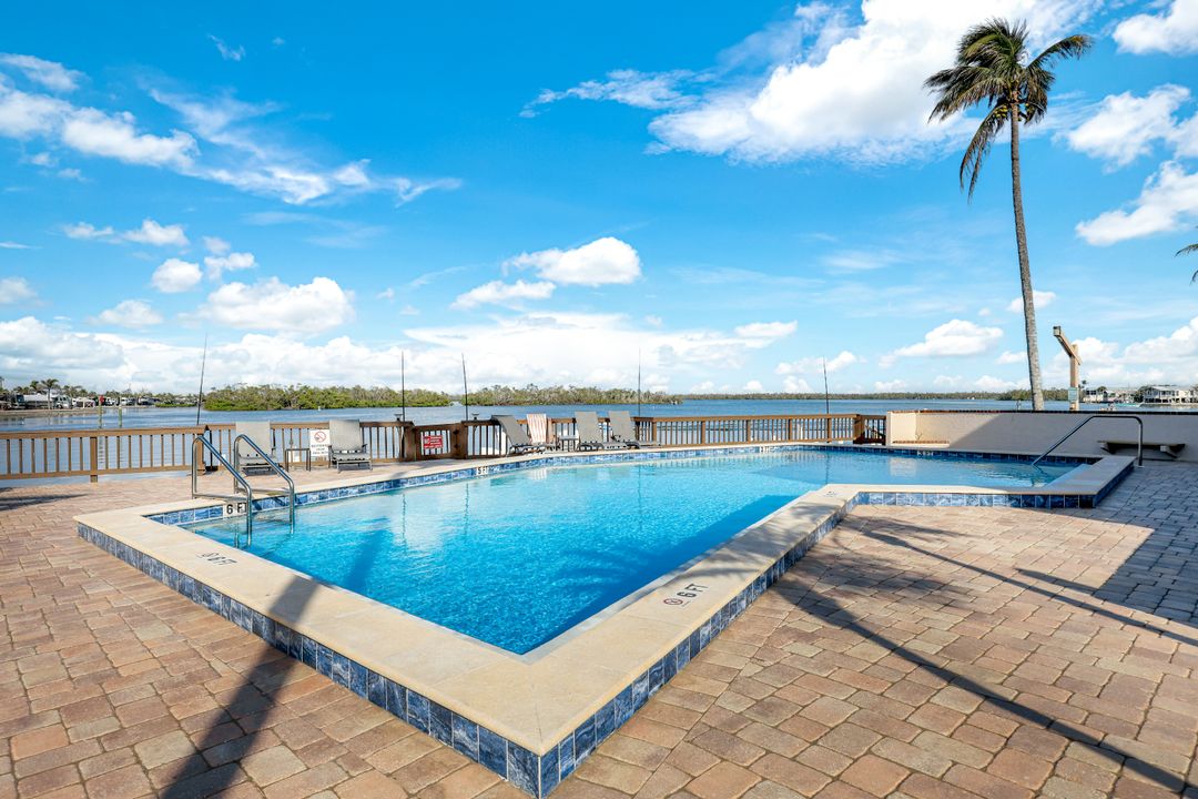 896 Buttonwood Dr #107, Fort Myers Beach, FL 33931