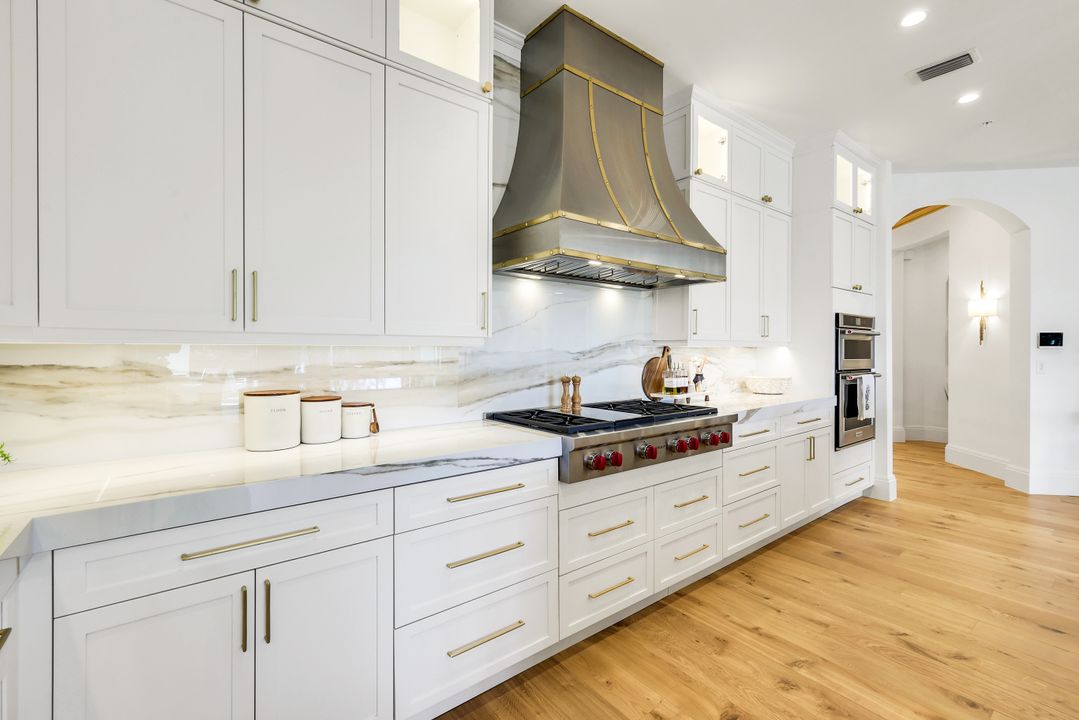 16320 Corsica Way #202, Naples, FL 34110