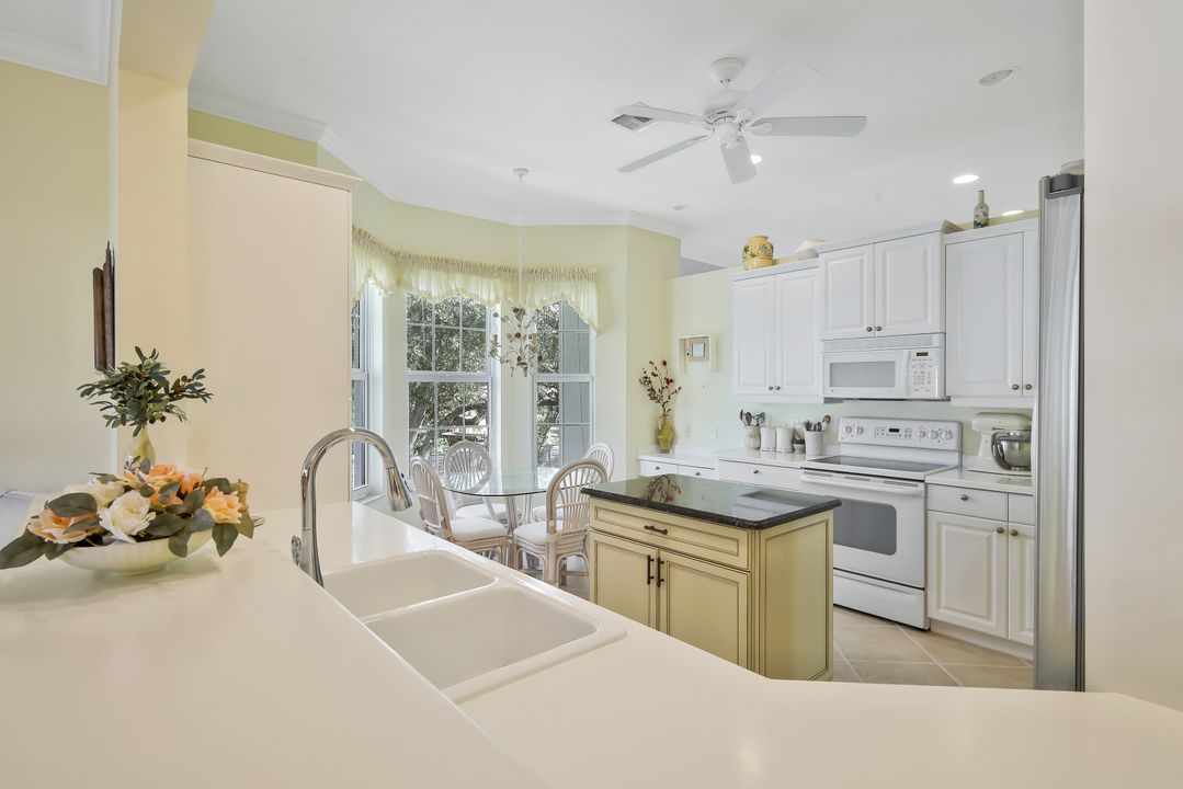 5025 Blauvelt Way #202, Naples, FL 34105