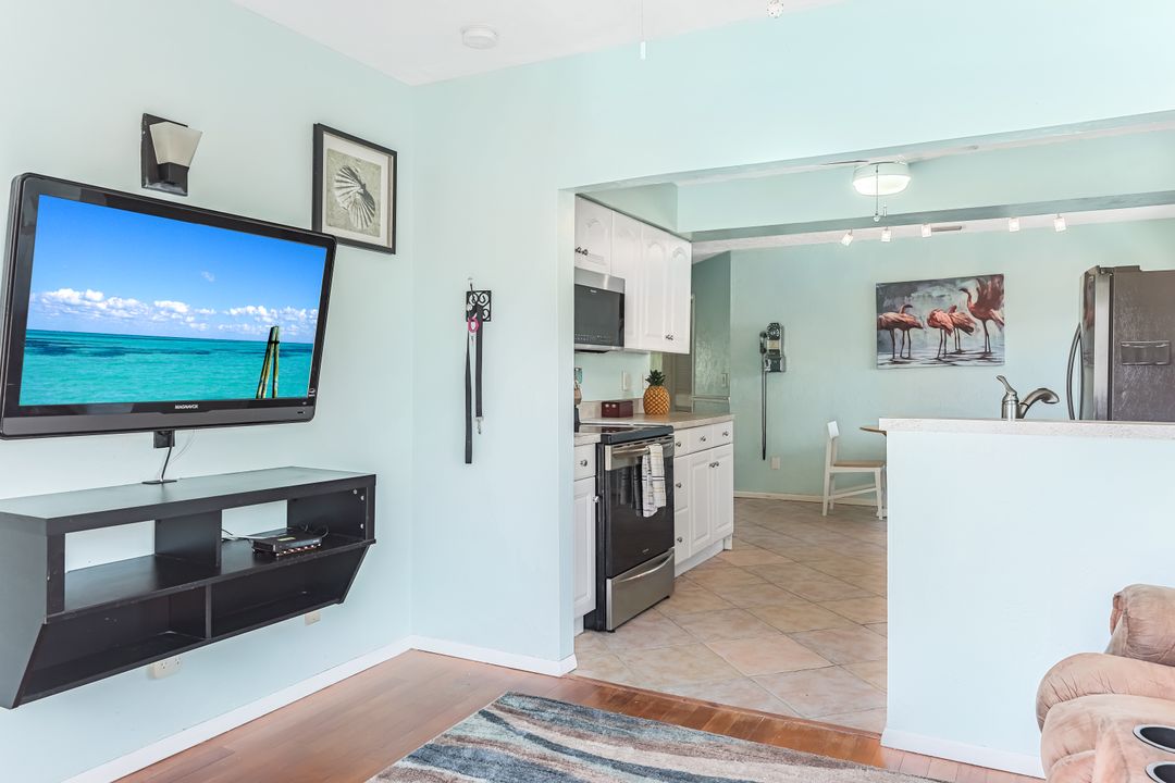 764 104th Ave N, Naples, FL 34108