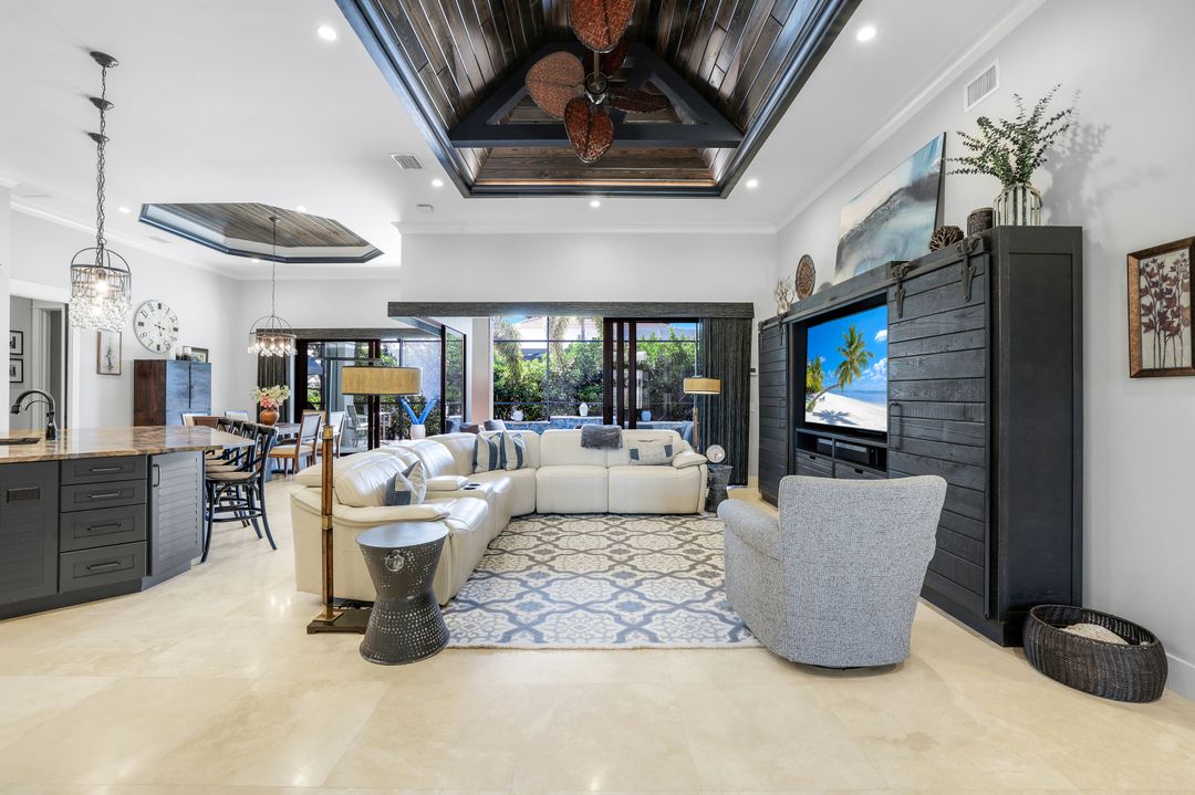 710 Wren St, Marco Island, FL 34145