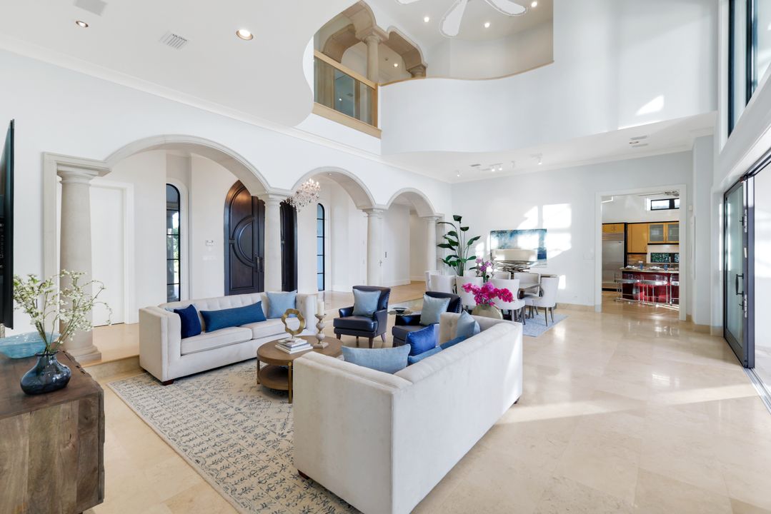 1450 Gulfstar Dr S, Naples, FL 34112