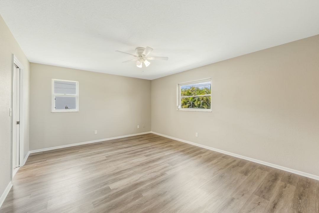 1913 NE 4th Ter, Cape Coral, FL 33909