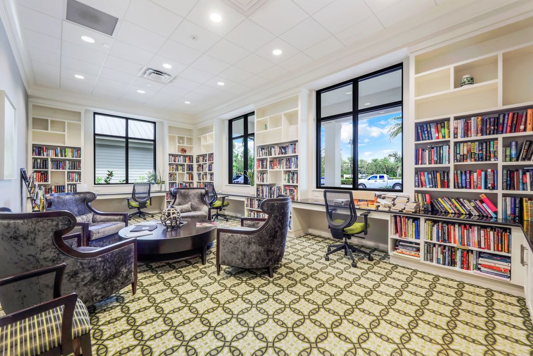 7408 Winding Cypress Dr, Naples, FL 34114