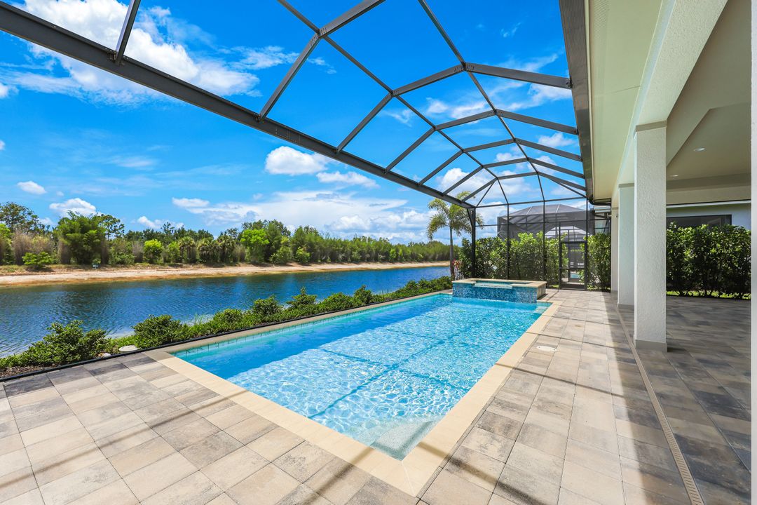 14238 Galley Ct, Naples, FL 34114