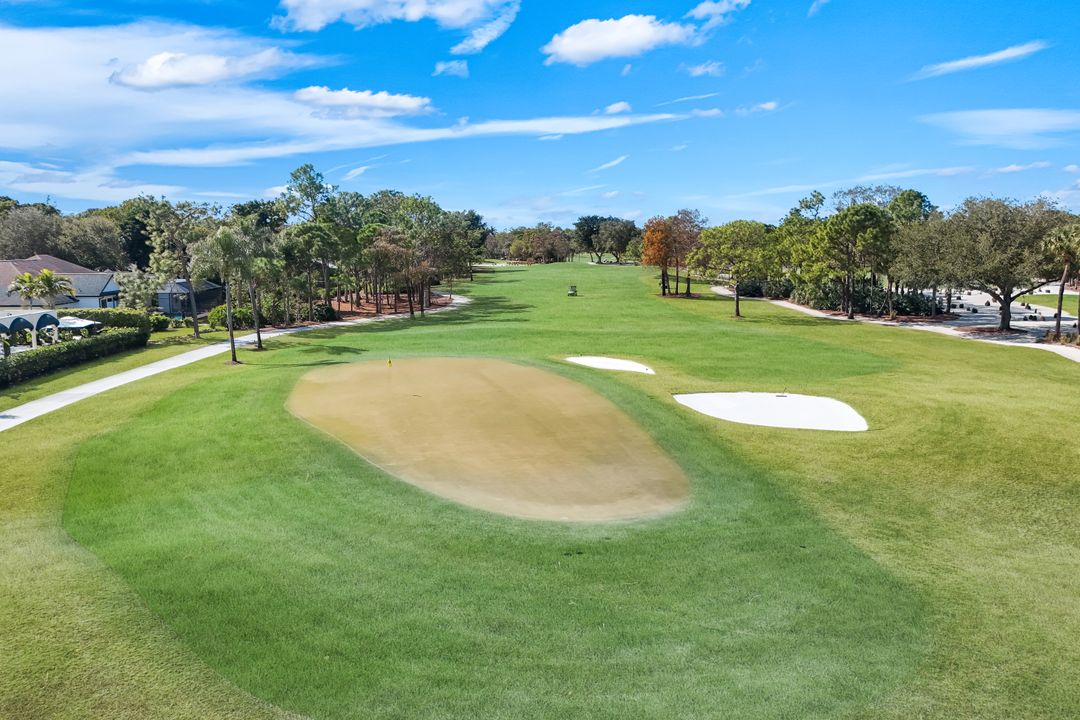 180 Edgemere Way S, Naples, FL 34105