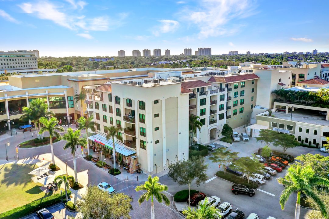 9123 Strada Pl #7308, Naples, FL 34108