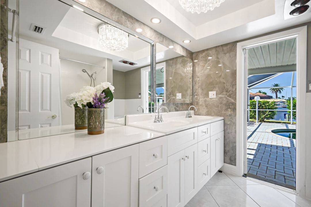 4940 SW 3rd Ave, Cape Coral, FL 33914