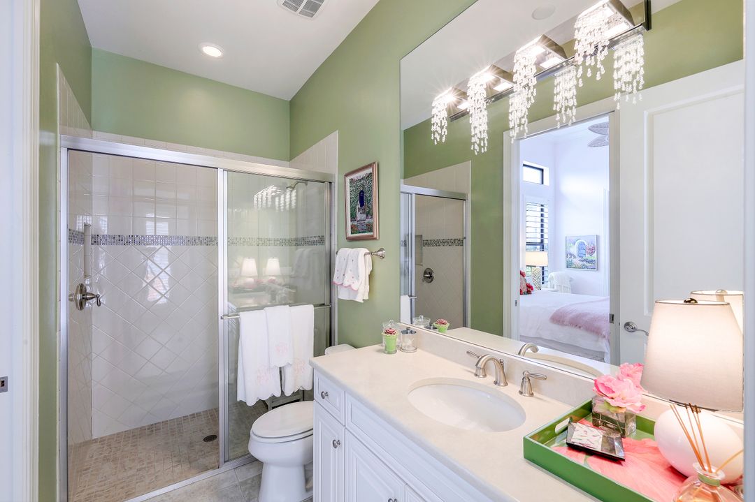 8668 Amour Ct, Naples, FL 34119