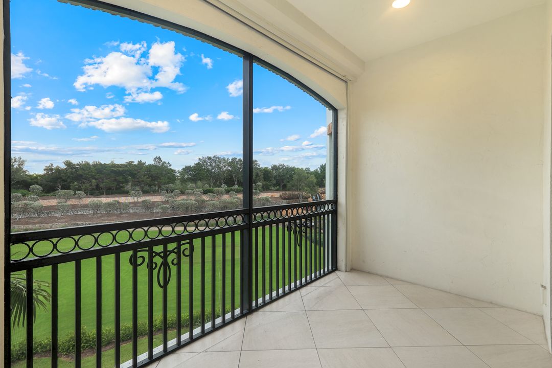 16452 Carrara Way #301, Naples, FL 34110