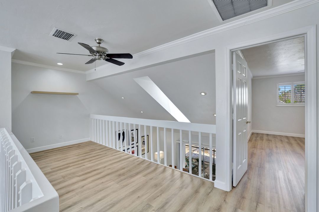 206 Woodshire Ln, Naples, FL 34105