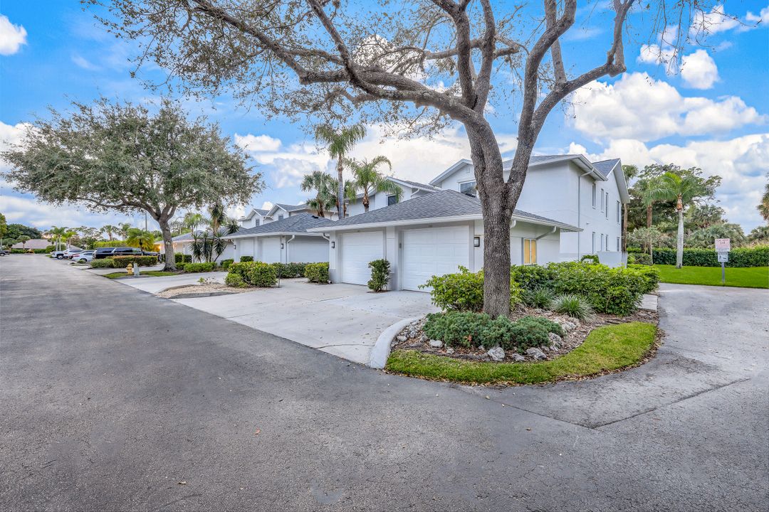 1345 Charleston Square Dr Apt 102, Naples, FL 34110