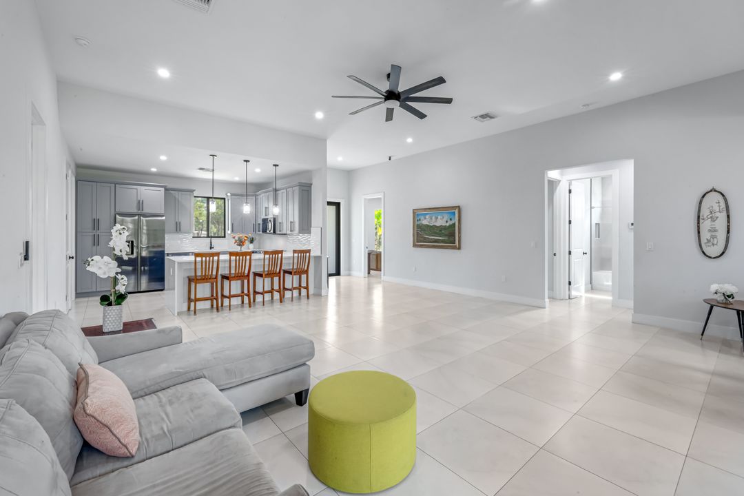 2682 4th Ave SE, Naples, FL 34117