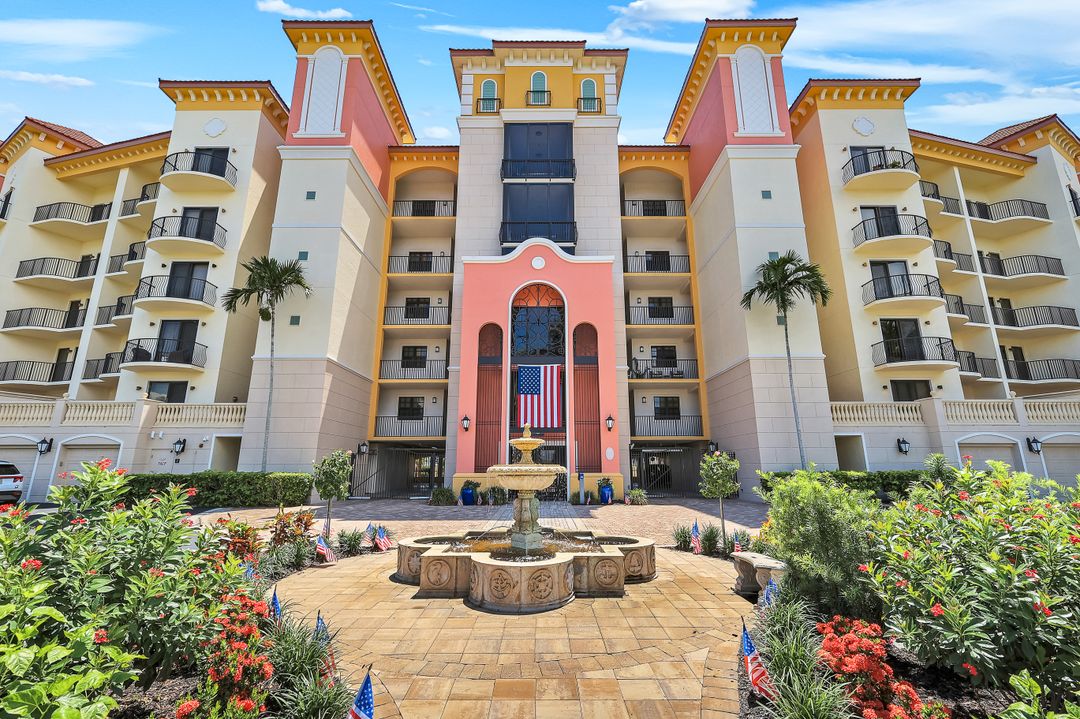 5704 Cape Harbour Dr #205, Cape Coral, FL 33914