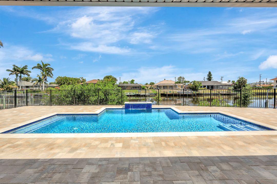 1511 SE 21st St, Cape Coral, FL 33990