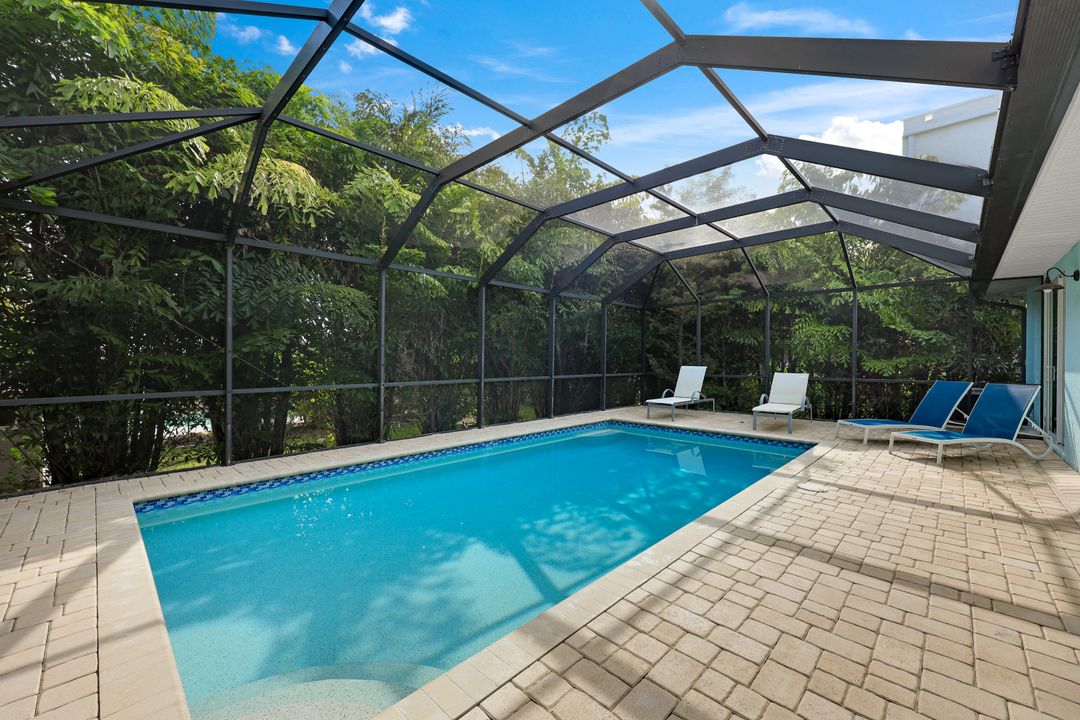 109 W Hilo St, Naples, FL 34113