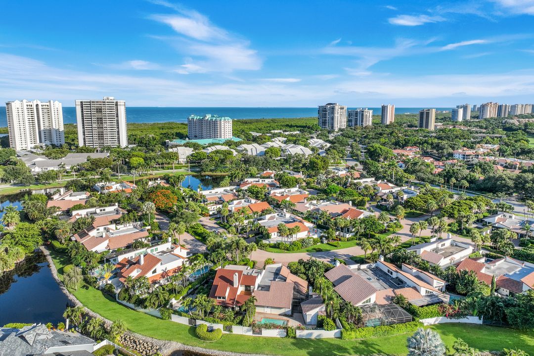 Pelican Bay Blvd, Pelican Bay, FL 34108