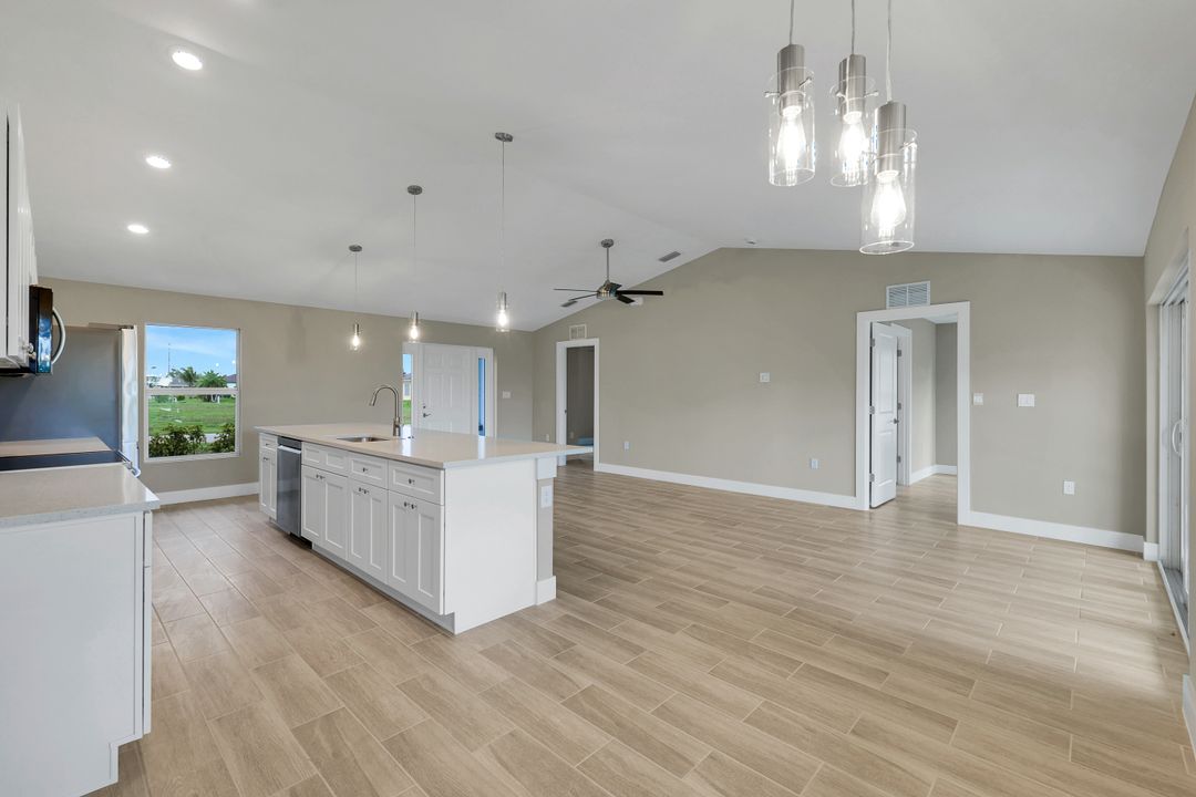 4408 NE 21st Pl, Cape Coral, FL 33909