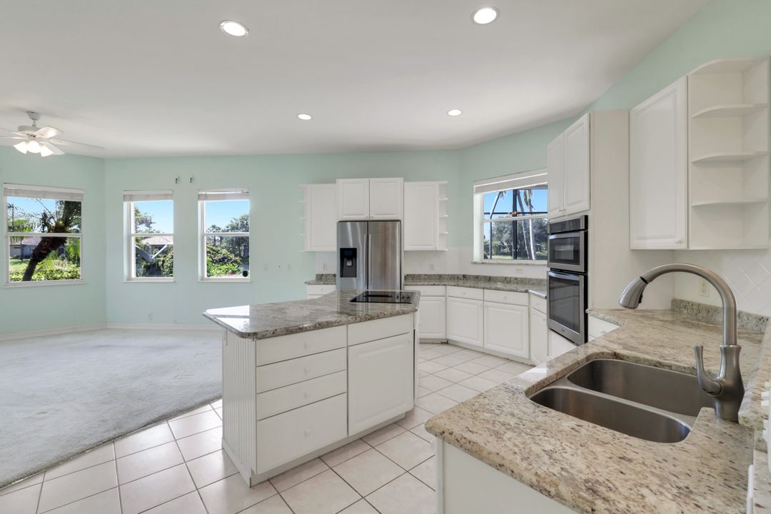 12570 Walden Run Dr, Fort Myers, FL 33913
