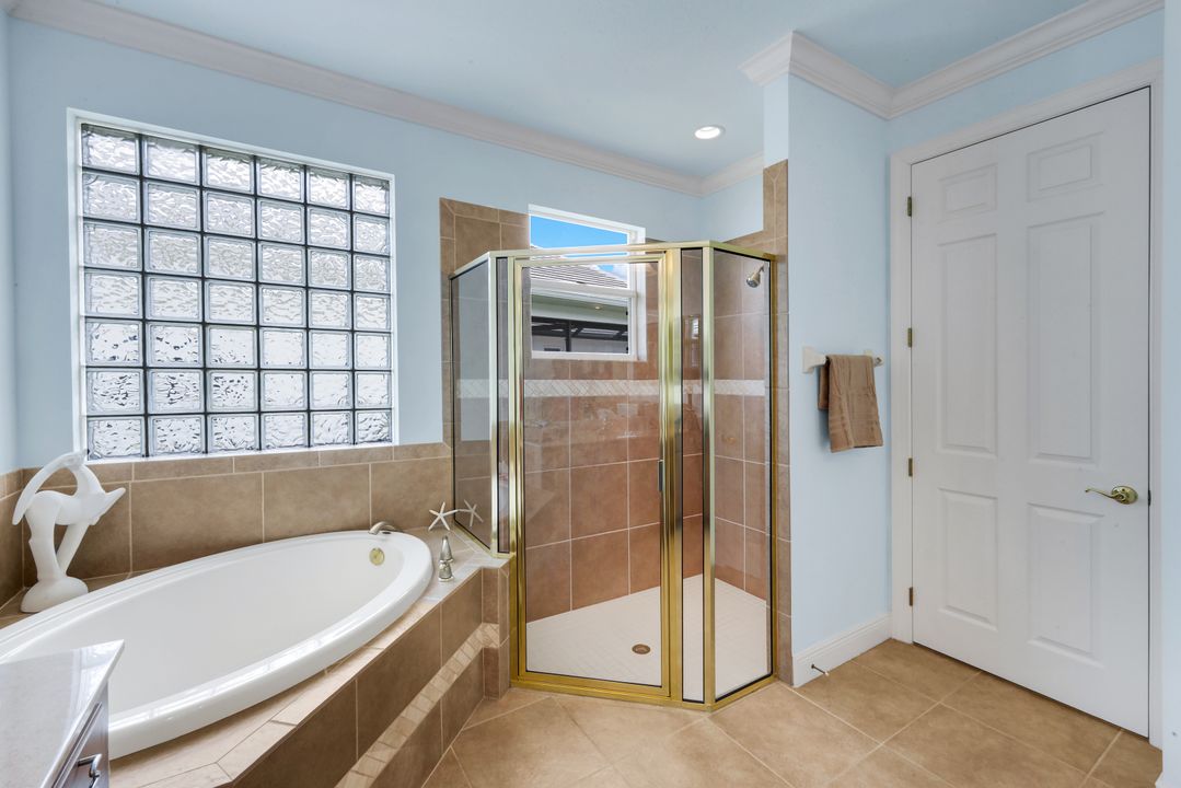 19736 Maddelena Cir, Fort Myers, FL 33967
