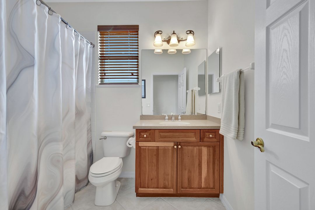 9359 Trieste Dr, Fort Myers, FL 33913