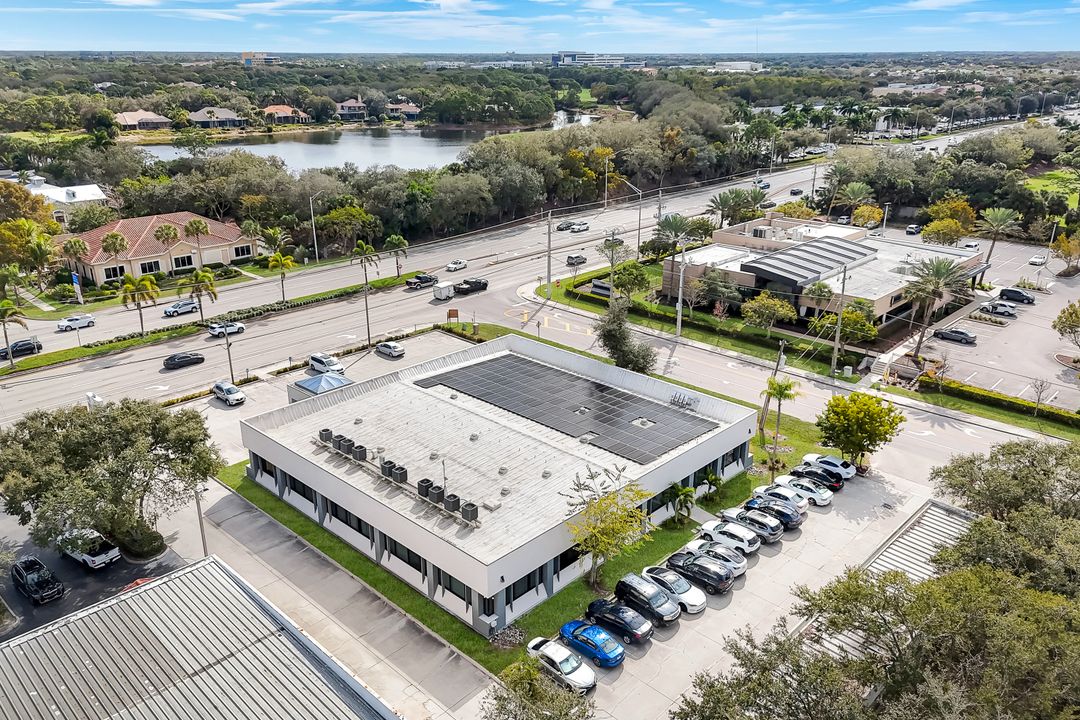 11983 Tamiami Trl N, Naples, FL 34110