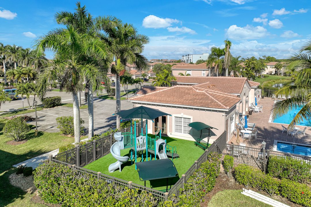 3827 Clearbrook Ln, Fort Myers, FL 33966