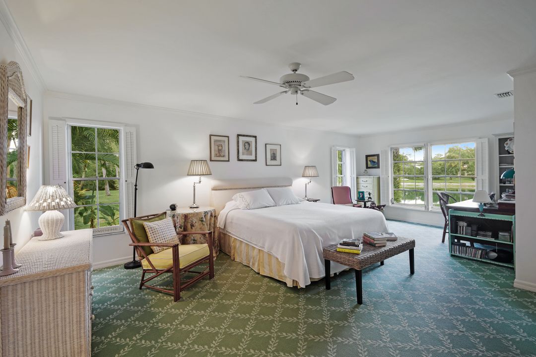 861 Swallow Point, Naples, FL 34105