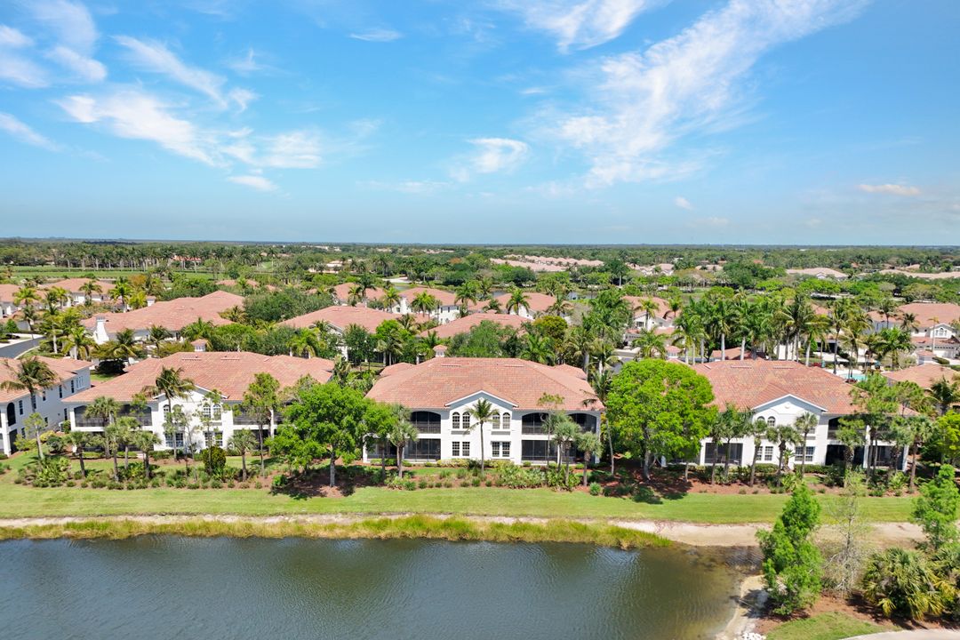 9038 Cascada Way #102, Naples, FL 34114