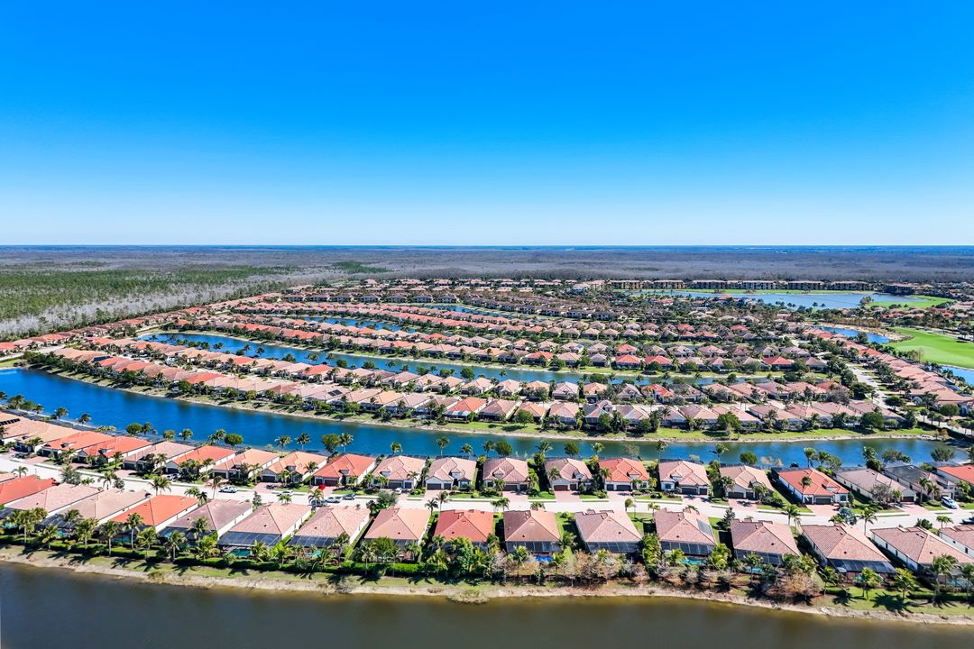 28085 Wicklow Ct, Bonita Springs, FL 34135