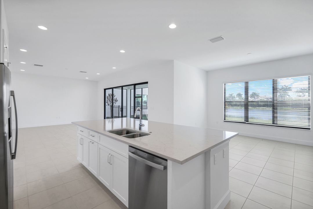 20703 Fair Oak Ln, Estero, FL 33928