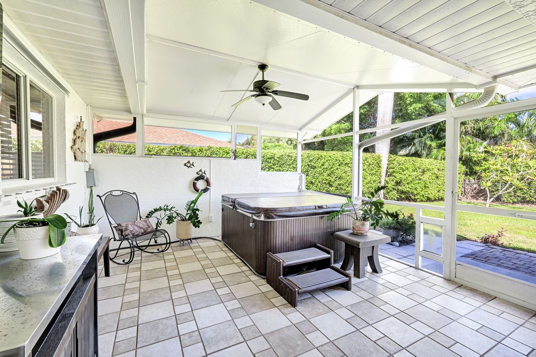 39 Mentor Dr, Naples, FL 34110