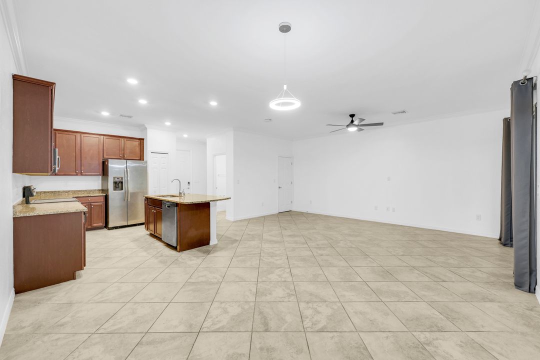 10171 Tin Maple Dr #95, Estero, FL 33928