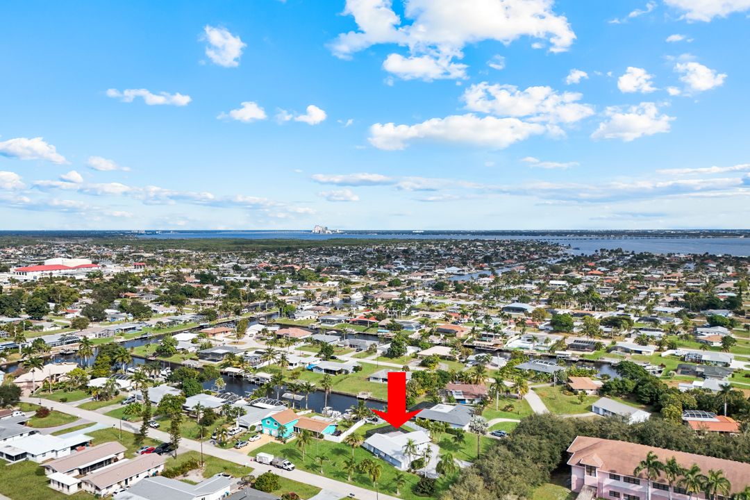 1621 SE 29th Terrace, Cape Coral, FL 33904