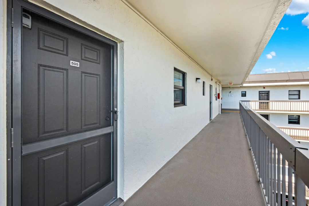 1023 Anglers Cove #E-505, Marco Island, FL 34145