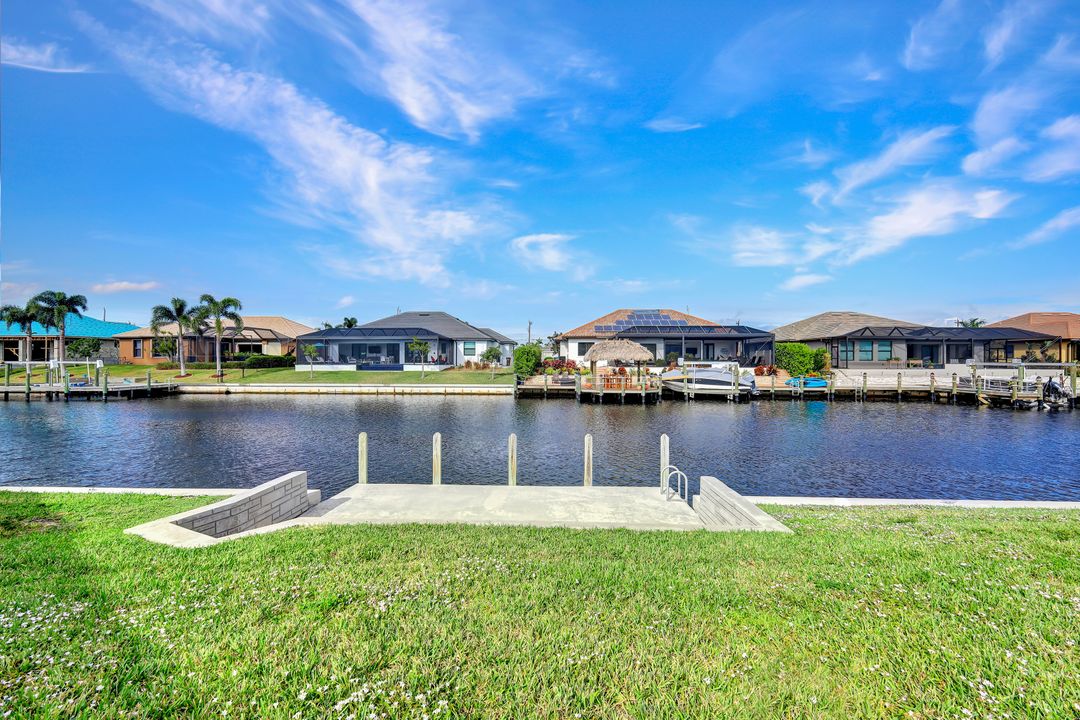2801 SW 33rd St, Cape Coral, FL 33914