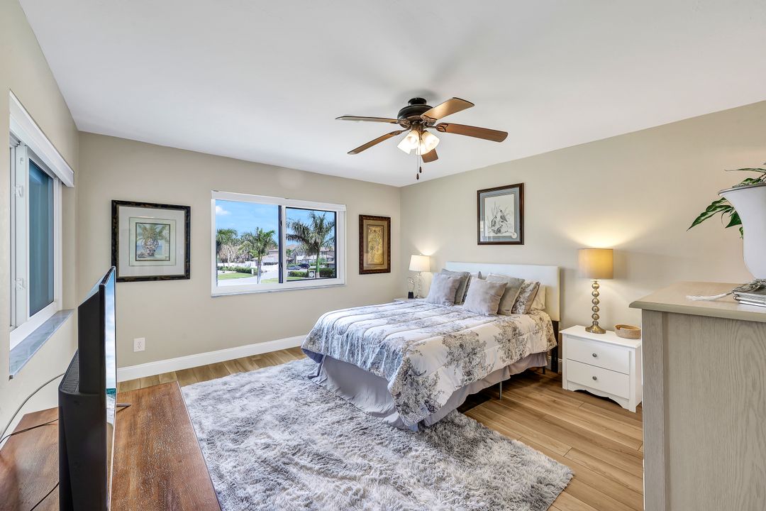 711 W Elkcam Cir #307, Marco Island, FL 34145