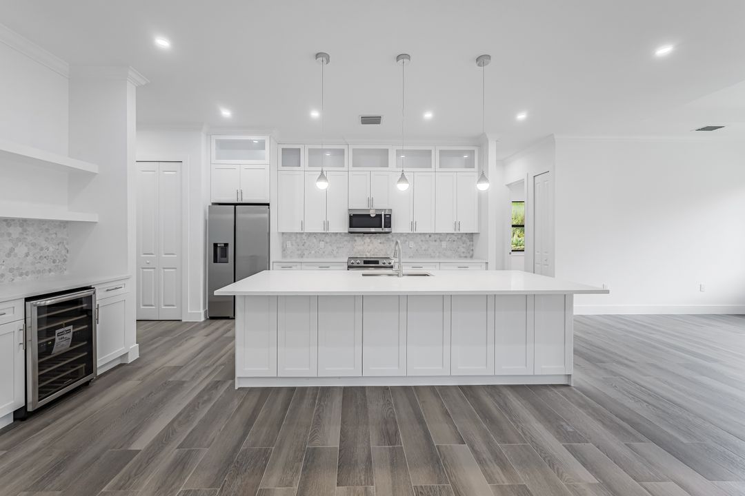 223 1st St SW, Naples, FL 34117